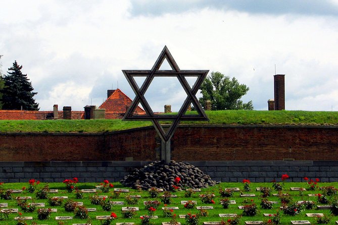 Terezin Memorial Half-Day Tour From Prague - Learning About Czech WWII History