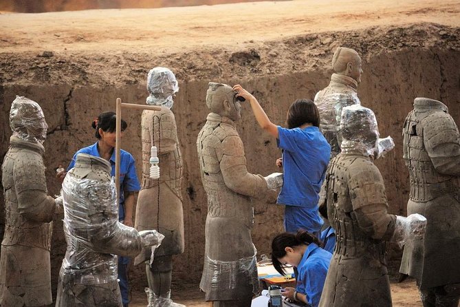 Terracotta Warriors, City Wall and Muslim Food Street - Inclusions and Amenities