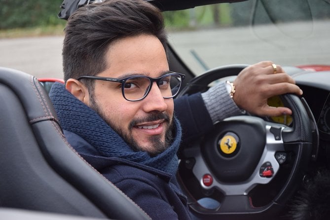 Test Drive in Maranello Ferrari California T 560hp - Souvenir Options