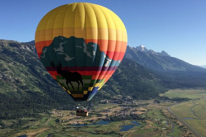 Teton Village: Grand Tetons Sunrise Hot Air Balloon Tour - Meeting Point and Logistics