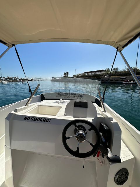 TEXAS Boat Tour Review: Explore the Water in Style - Boat Features and Amenities
