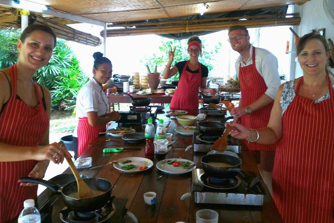 Thai Cooking Class With Local Market Tour in Koh Samui - Intimate Group Size