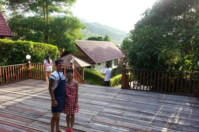 Thai Cooking Class With Local Market Tour in Koh Samui - Included Transportation