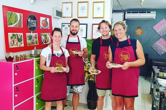 Thai Cooking Class With Market Tour in Phuket by VJ - Reviews and Feedback