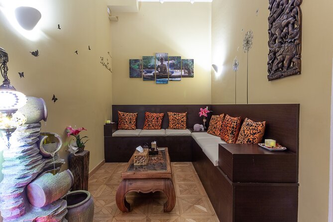 Thai Foot and Leg Massage 30 Min in BARCELONA - Pricing and Availability
