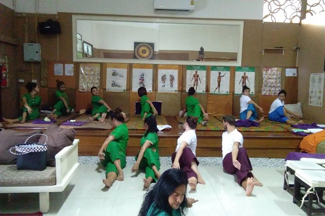 Thai Massage Course - Instructor Qualifications
