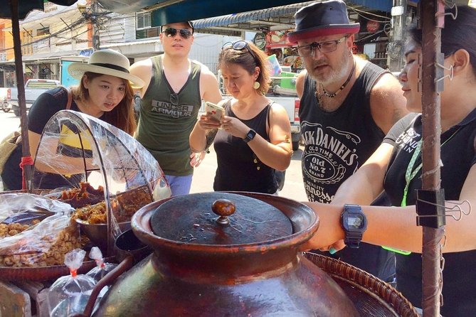 Thai Street Food & Morning Market Walking Tour in Hua Hin - Local Guides and Authentic Experiences