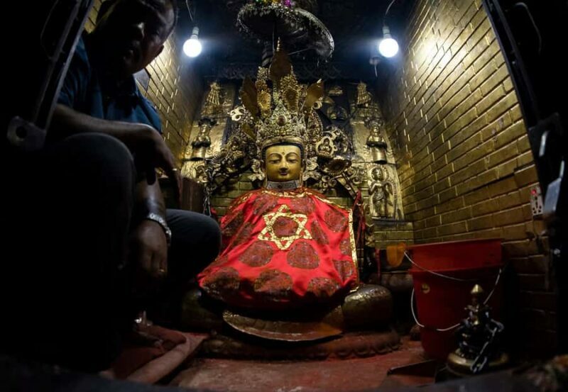 Thamel and Swayambhunath (Monkey Temple) Walking Tour - Reaching the UNESCO-Listed Swayambhunath Stupa