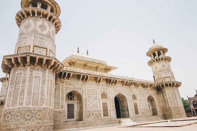 Thanks Giving Delhi Agra Taj Mahal Tour - Discover the Taj Mahal