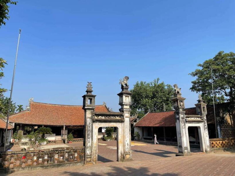 Thay Pagoda – Duong Lam Ancient Village 1 Day Private Trip. - Participant Information