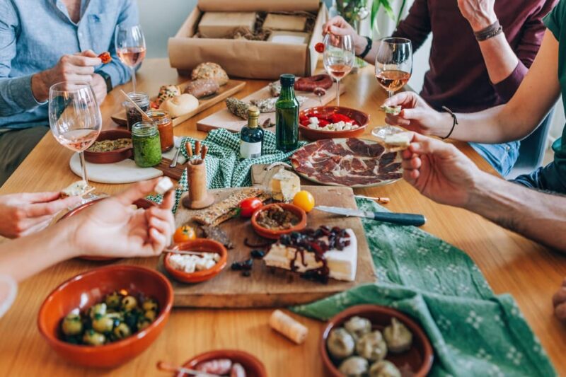The 10 Tasting of Benidorm Walking Experience - Meeting Information