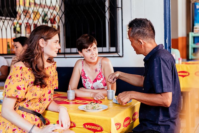 The 10 Tastings of Chiang Mai With Locals: Private Street Food Tour - Private Tour With Local Guide
