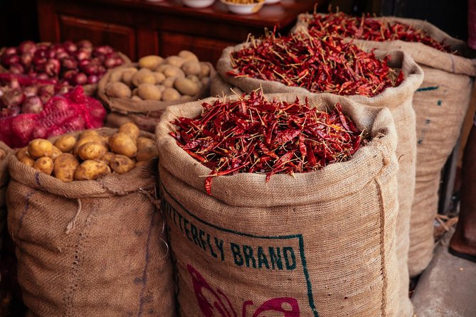 The 10 Tastings of Colombo With Locals: Private Street Food Tour - Hotel Pickup and Drop-off