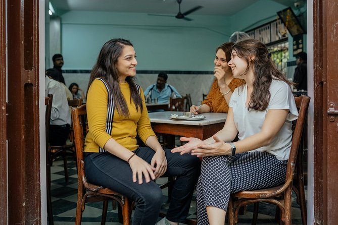 The 10 Tastings of Mumbai With Locals: Private Street Food Tour - Tour Features
