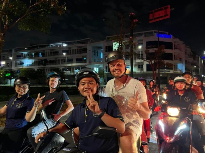 The 10 Tastings of Saigon: Night Street Food Tour By Scooter - Mouth-watering Dishes and Drinks
