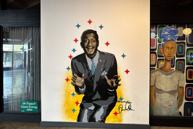 The 18b Arts District Walking Tour in Las Vegas - Local Artists and Their Stories