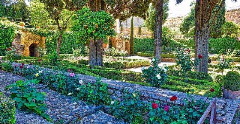 The Alhambra's Gardens: Generalife, Partal, Alcazaba, & Charles V - Nasrid Architecture