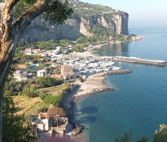 The Amalfi Coast, Sorrento and Pompeii Grand Tour - Frequently Asked Questions