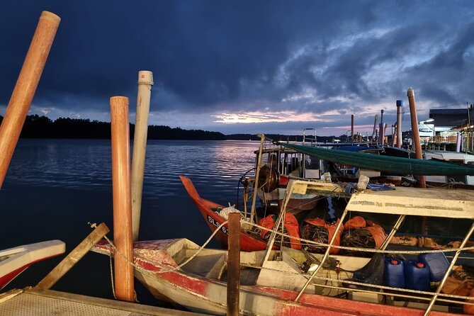 The Amazing Kuala Selangor Fireflies Tour With Dinner - Local Birds and Wildlife Sightings