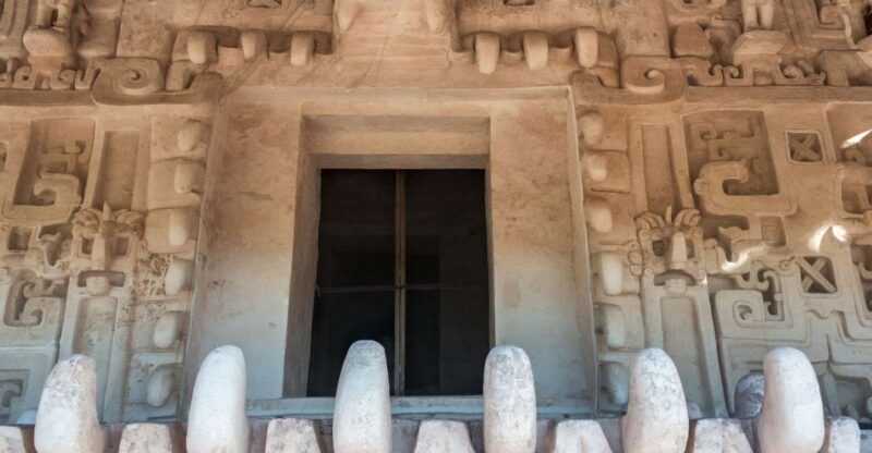 The Ancients: Chichen Itza & Ek Balam Audio Self Guided Tour - Exploring Chichen Itza