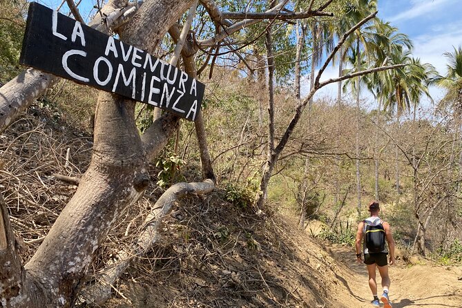 The Ánimas to Quimixto Waterfall Half-Day Hiking Tour - Reaching the Quimixto Waterfall