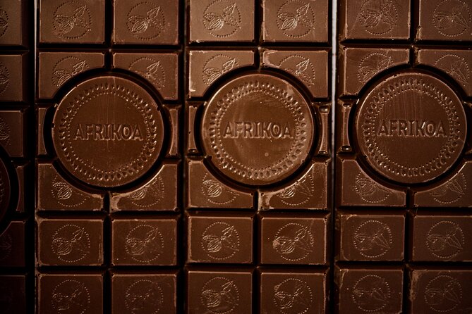 The Art of Chocolate Making Bean-To-Bar Experience in Cape Town - Indulging in Chocolate Tasting and Pairing