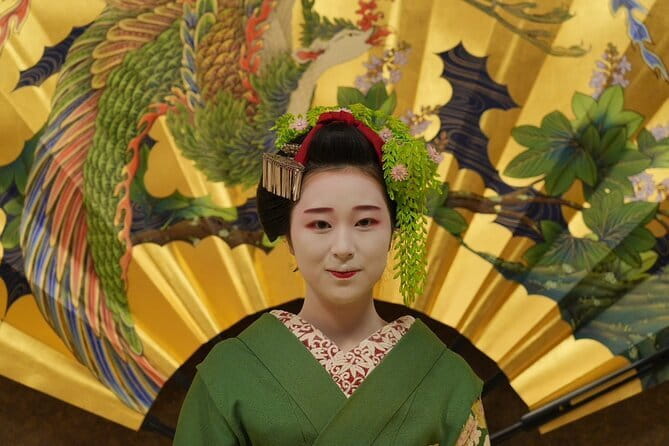 The Art of Geisha: Exclusive Show & Traditional Japanese Game - Convenience and Inclusions of the Tour