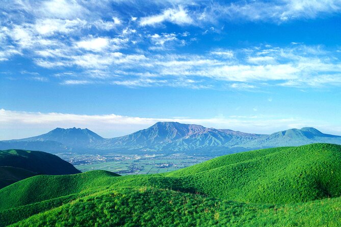 The Aso Caldera & WAGYU Lunch One Day Tour From Fukuoka - Cancellation Policy