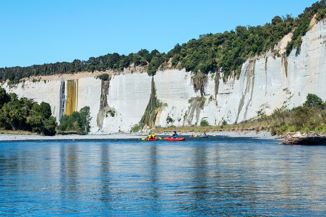 The Awesome Scenic Rafting Adventure - Full Day Rafting on the Rangitikei River - Preparing for the Rafting Trip