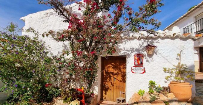 The Axarquia White Villages & Buddhist Stupa - SemiPrivate - Frequently Asked Questions