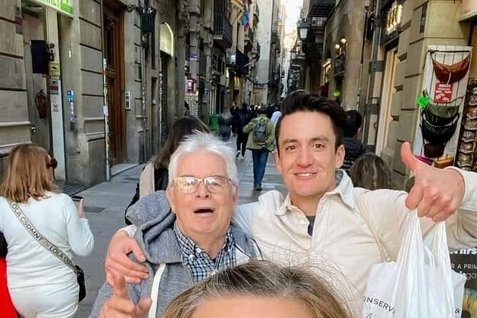 The Barcelona La Boqueria and Sant Antoni Markets Adventure - Food and Beverages Included