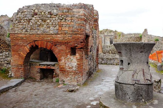 The Beautiful Pompeii, Two-Hour Tour to Discover the Hidden Places of the City - Recap