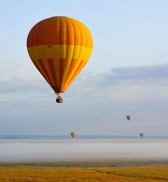 The Best Airballoon Over Oasis, Desert, Valleys & Canyon - Soft Landing and Celebration