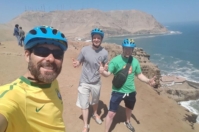 The Best Bike Tours of Lima: Oldtown & Jesus Statue (North/South) - Hiking El Morro