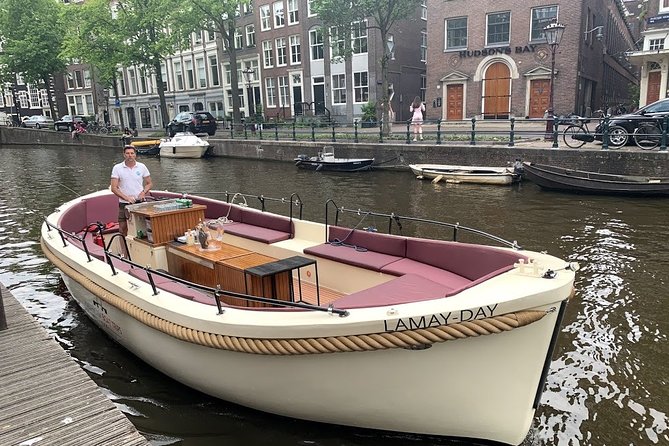 The Best Boat Trip Through the Amsterdam Canals - Refreshments and Beverages Available