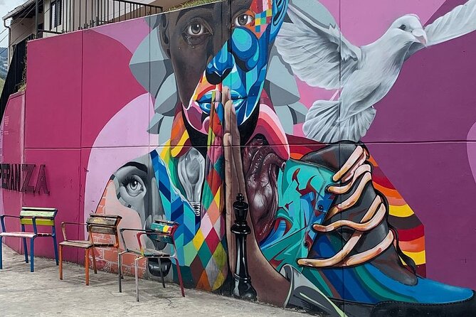 The Best Commune 13 Tours in Medellín - Expert Tour Guides