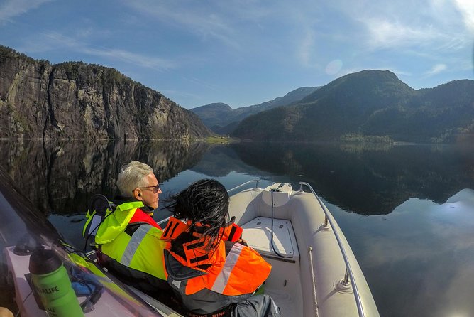 The Best Fjordcruise: Bergen Fjord by Zodiac or Pontoon Boat - Private Tour Vs. Share & Save