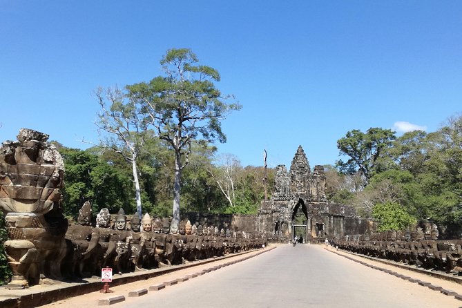 The Best of Angkor Temples 2-day Private Tour - Exploring Angkor Wat