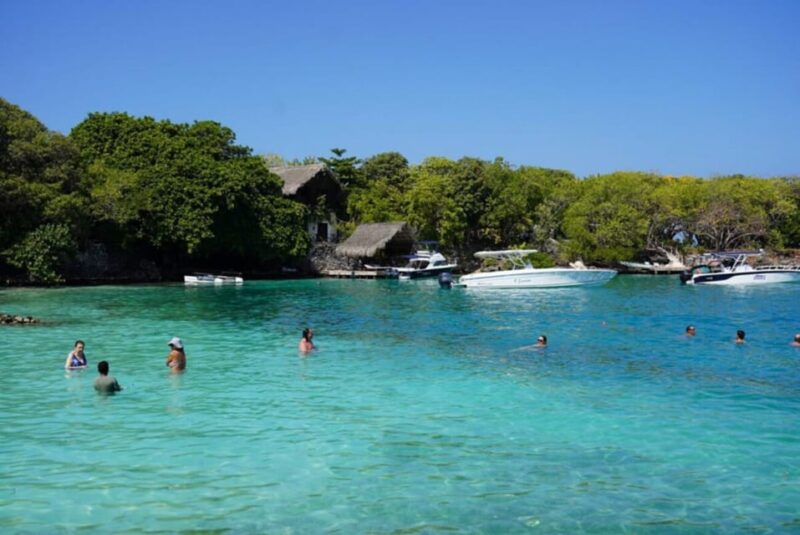 The Best of Baru Island - Relaxing Environment for Unwinding