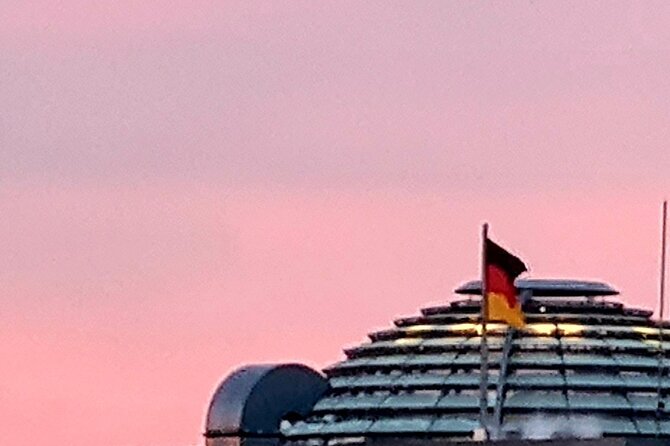 The Best of Berlin: Most Famous Sites Walking Tour - Exploring Famous Landmarks