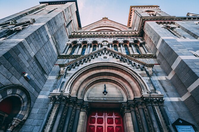 The Best of Dublin Walking Tour - Visiting the Trinity College