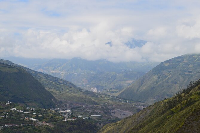 The Best of Ecuador & Galapagos 12 Days / 11 Nights - Transportation and Accommodation