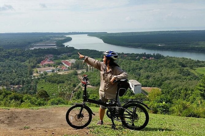 The BEST of Kuala Lumpur Experience by Cycling Tour - Guides Expertise and Praise