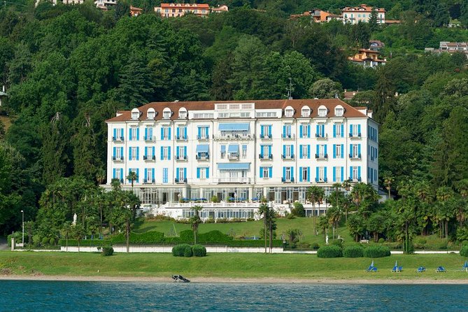 The Best of Lake Maggiore on a Private Guided Boat Tour - Cruising Along the Picturesque Shoreline