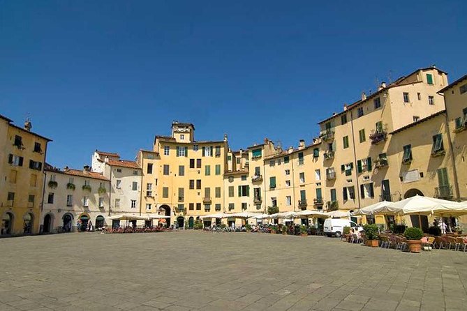 The Best of Lucca and Pisa Tour - Exploring Luccas Walls