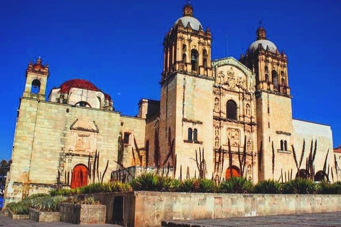 The Best of Oaxaca Walking Tour & Mezcal Tasting - Exploring Oaxaca City