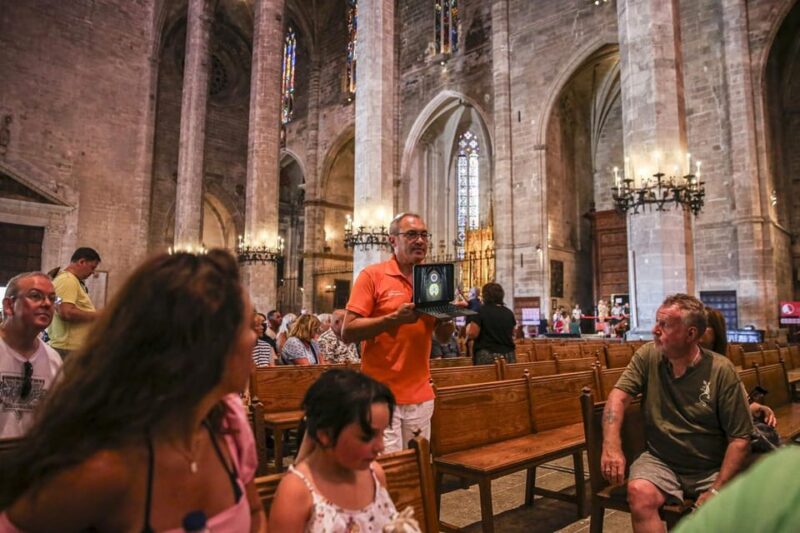 The Best of Palma: Boat Trip, Walking Tour and Cathedral - Exploring the Cathedrals Architecture