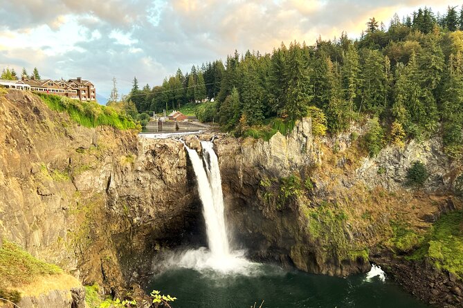 The Best of Seattle and Majestic Snoqualmie Waterfalls - Winery Visits and Tastings