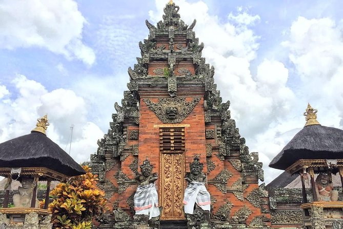 The Best of Ubud With French-Speaking Guide: Waterfall, Rice Field, Temple, Café Tour - Visiting a Jewelry Crafts Shop