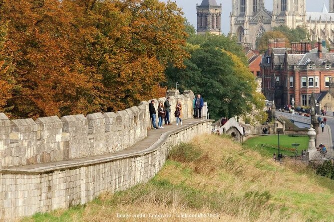 The Best of York Private Walking Tour: Landmarks & Hidden Gems - Accessibility and Fitness